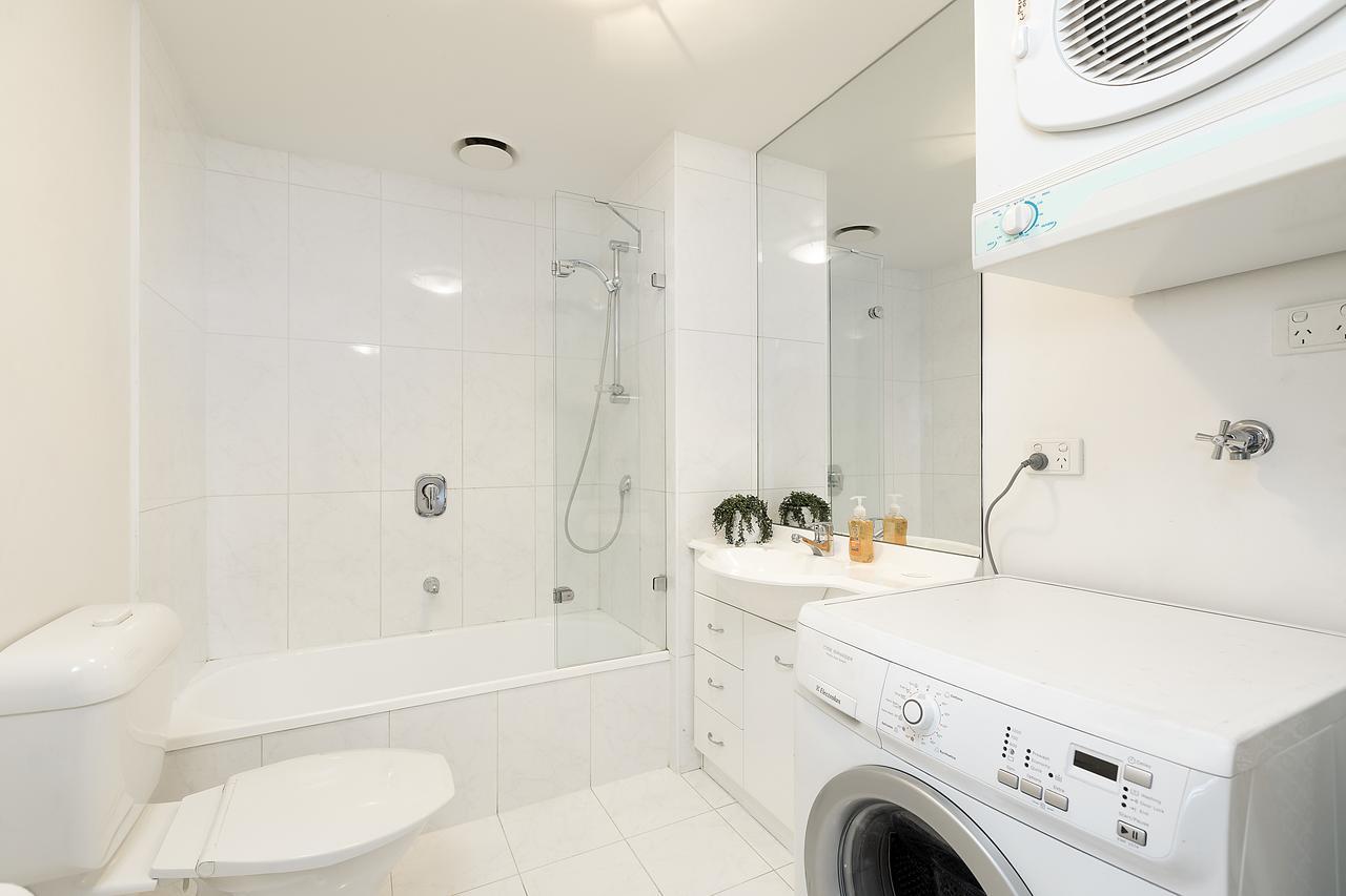 Complete Host Southpoint Apartments Melbourne Bagian luar foto
